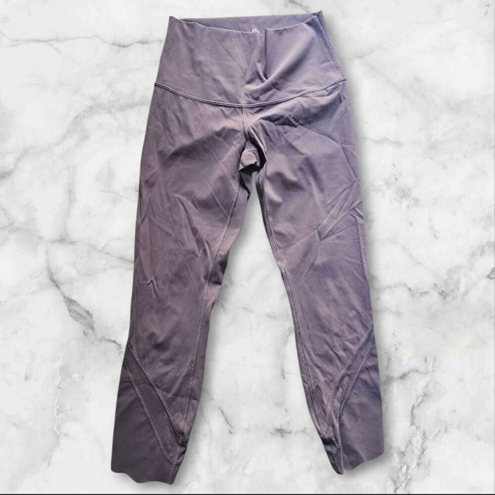 Lululemon Size 4 Wunder Under Scalloped Hem